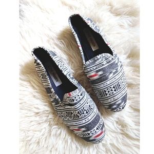 Steve Madden | Aztec Elton Flats